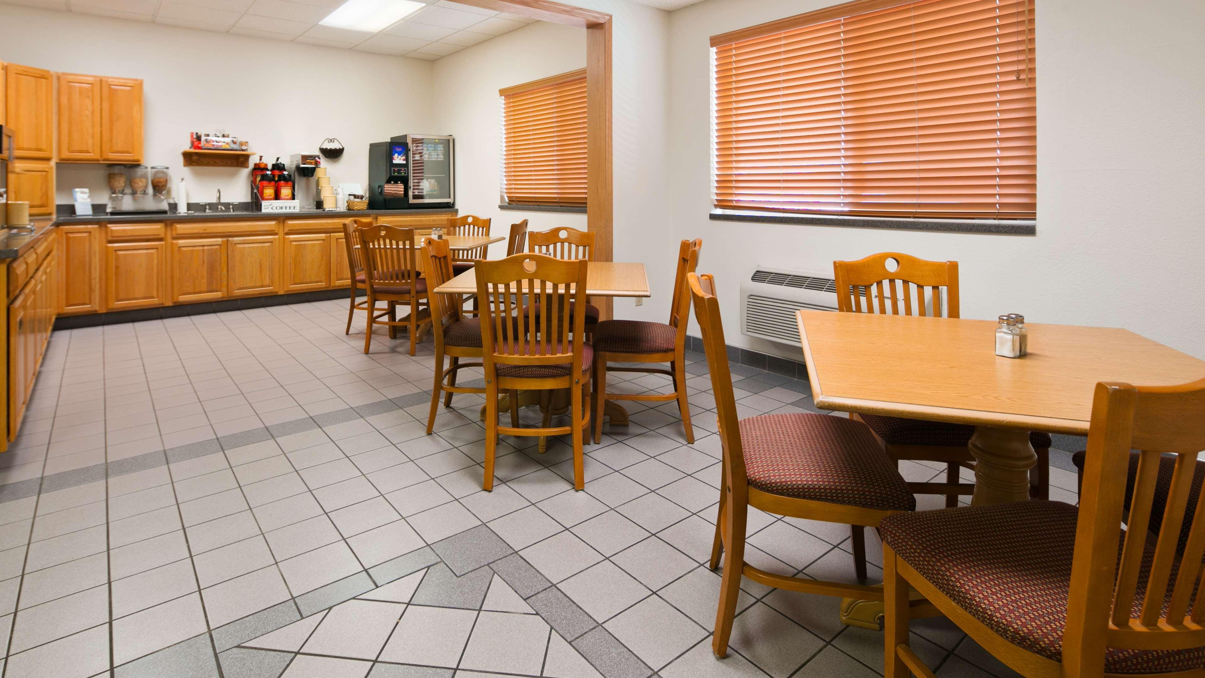Best Western Of Huron Экстерьер фото
